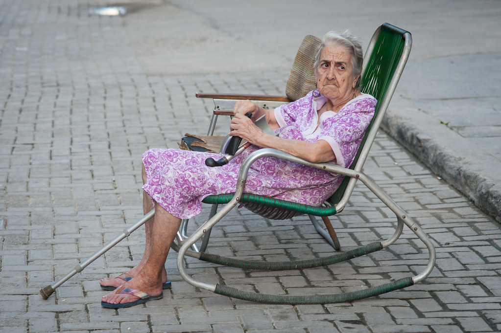 Granny in rocking chair (Havana) Paul Hoogeveen Flickr