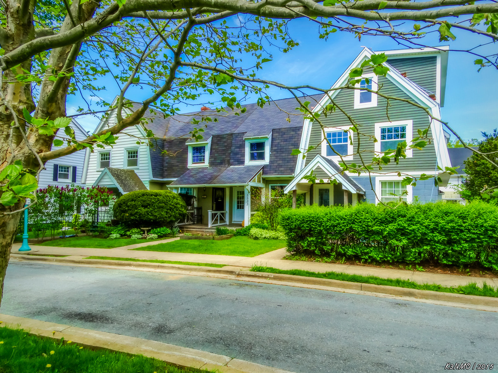 Home in the Hydrostone area of Halifax One of the many bea… Flickr