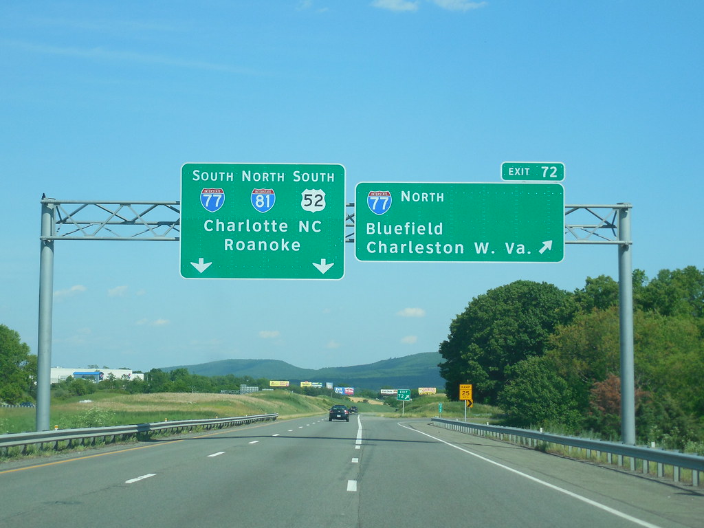 I 7781 Signs I 81 northbound at Wytheville, VA Jimmy Emerson, DVM