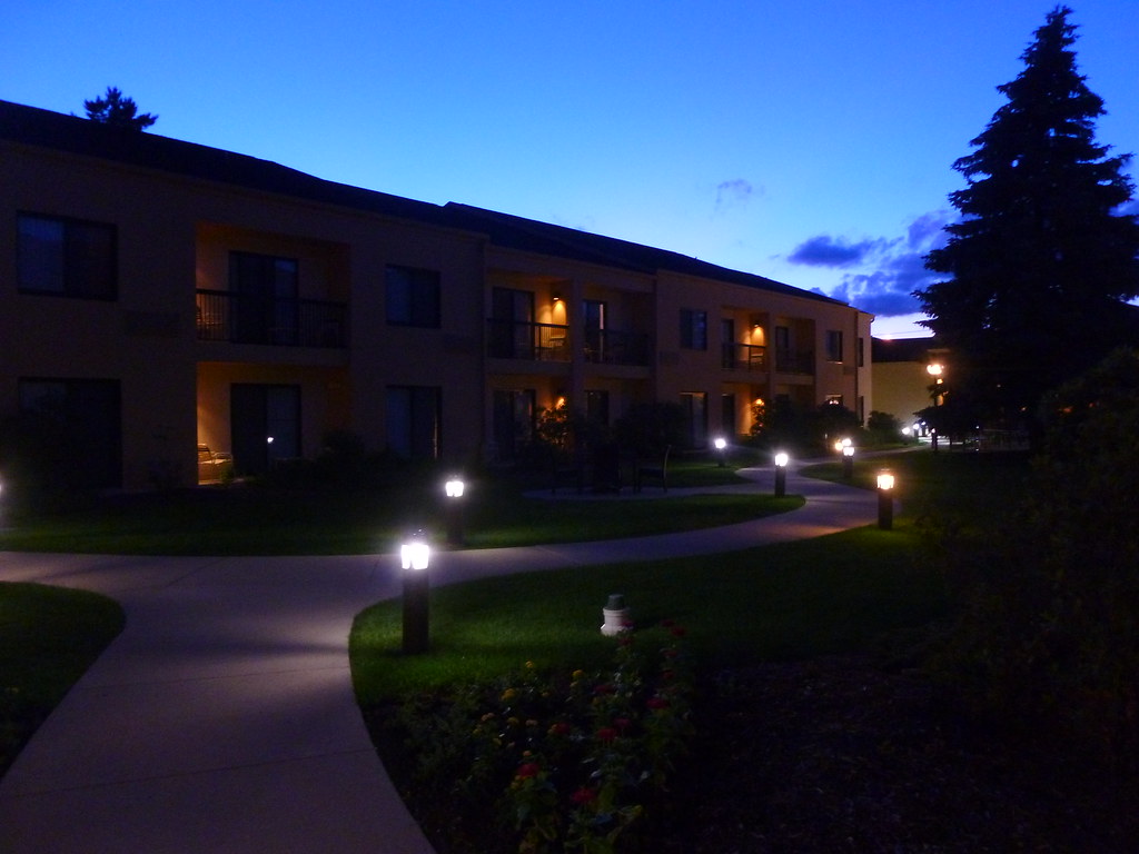Courtyard Marriott, Brookfield, WI (18) 16865 W Bluemound … Flickr