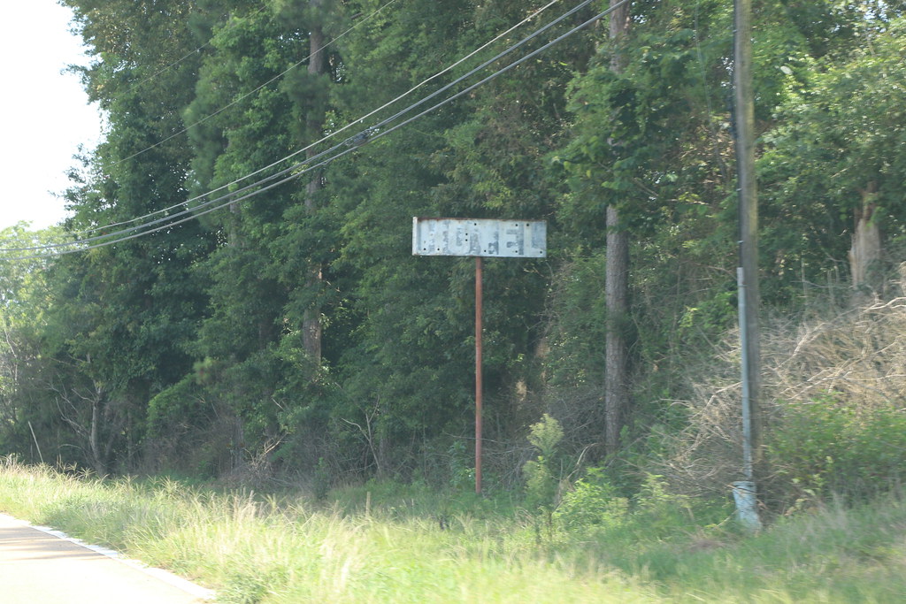 Mendenhall, MS Hotel Sign Across Highway 149 From New Life… Flickr