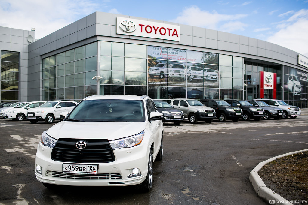 Toyota Highlander Luxury car nuraliev Flickr