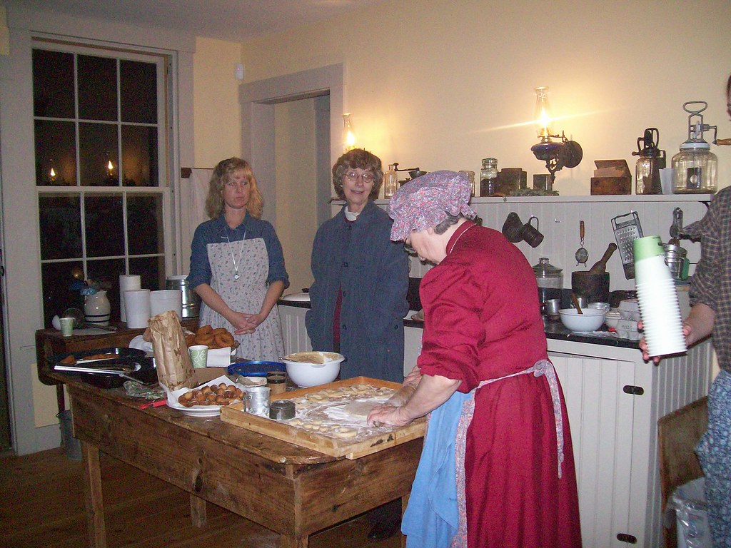 Norland Farms Homemade donuts and hot chocolate, scary sto… Flickr