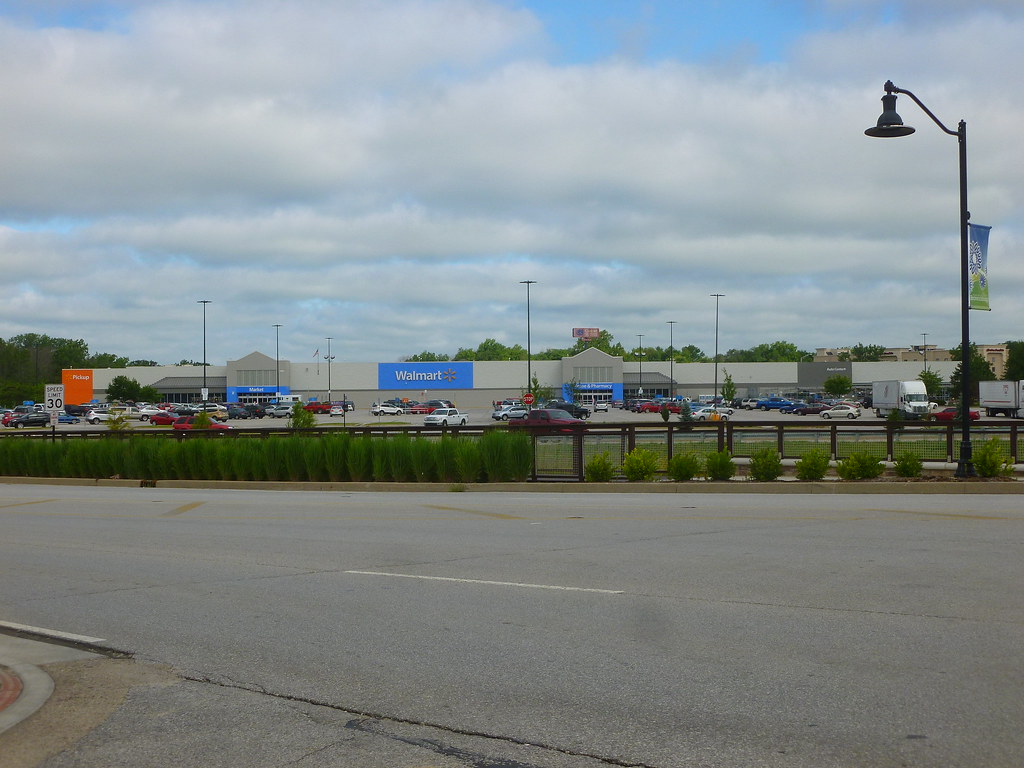 Walmart, Brownsburg, IN 400 W Northfield Dr, Brownsburg, I… Flickr
