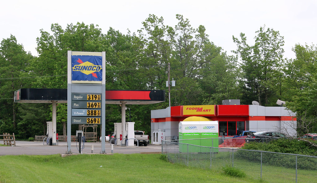 Jim Thorpe PA June 2018 This Sunoco gas station seems to h… Flickr