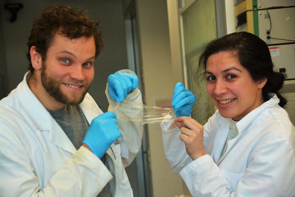 Bioplastik connecting people by Rosenboom, ETH Z… Flickr