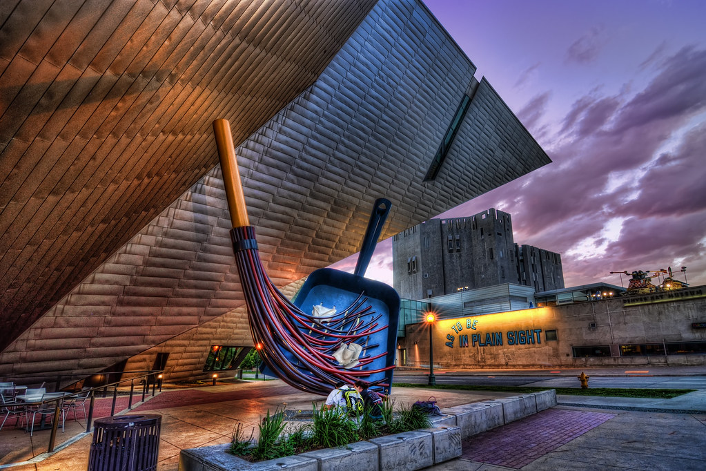 Denver Art Museum. An evening exploring the sculptures aro… Flickr