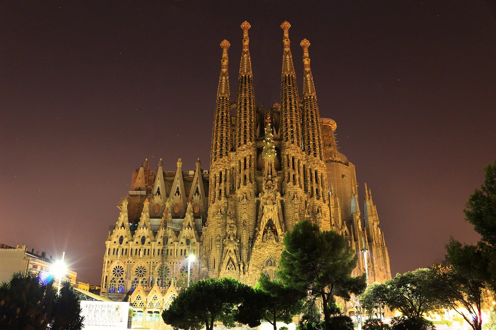 La Sagrada Familia Barcelona Spain The Basílica i Temp… Flickr