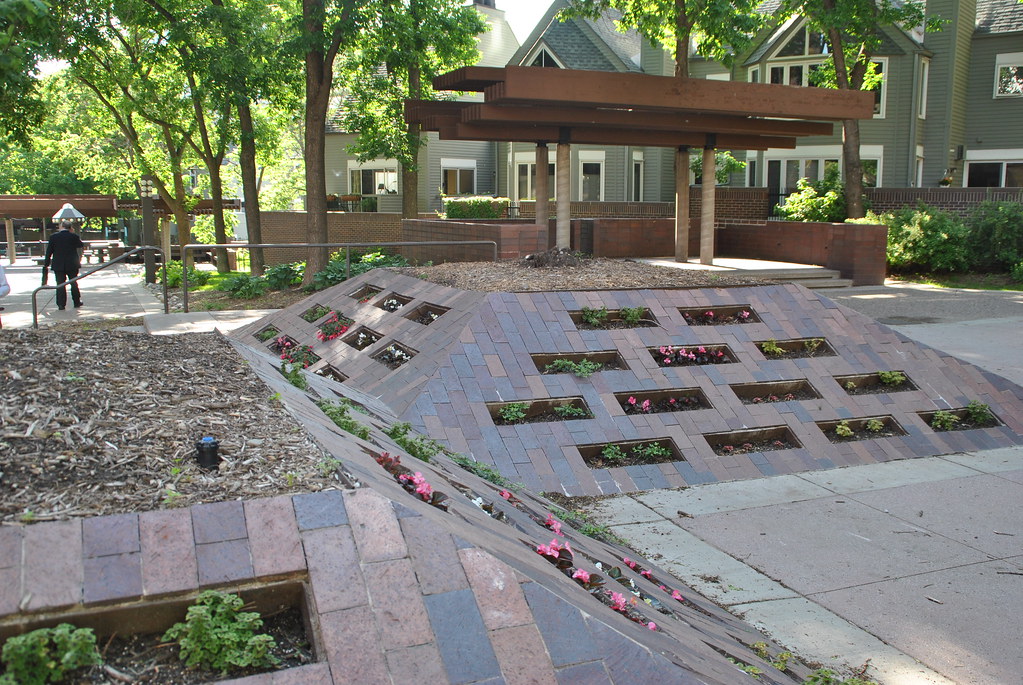 Loring Greenway, Minneapolis Loring Greenway in Minneapoli… Flickr