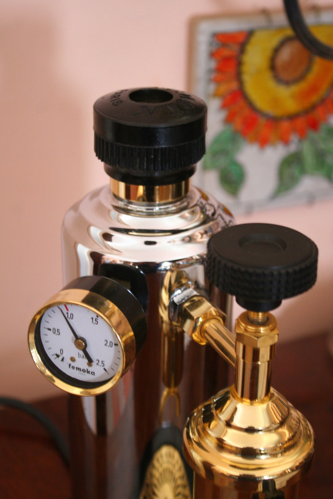 04 Femoka Espresso machine Made in France Power / 220V 800… Flickr
