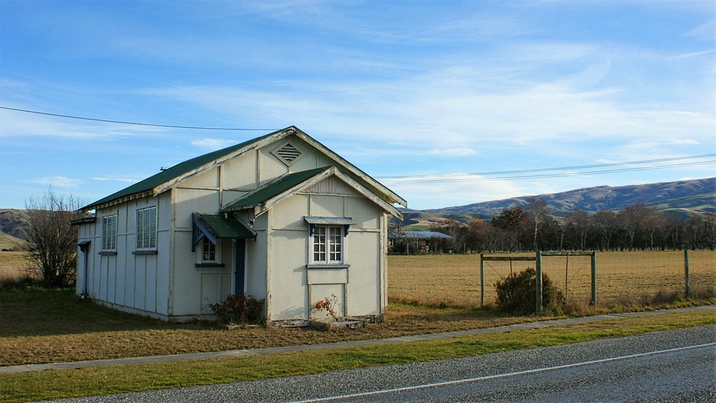 Ettrick hall (1) Ettrick is located on the Clutha River an… Flickr