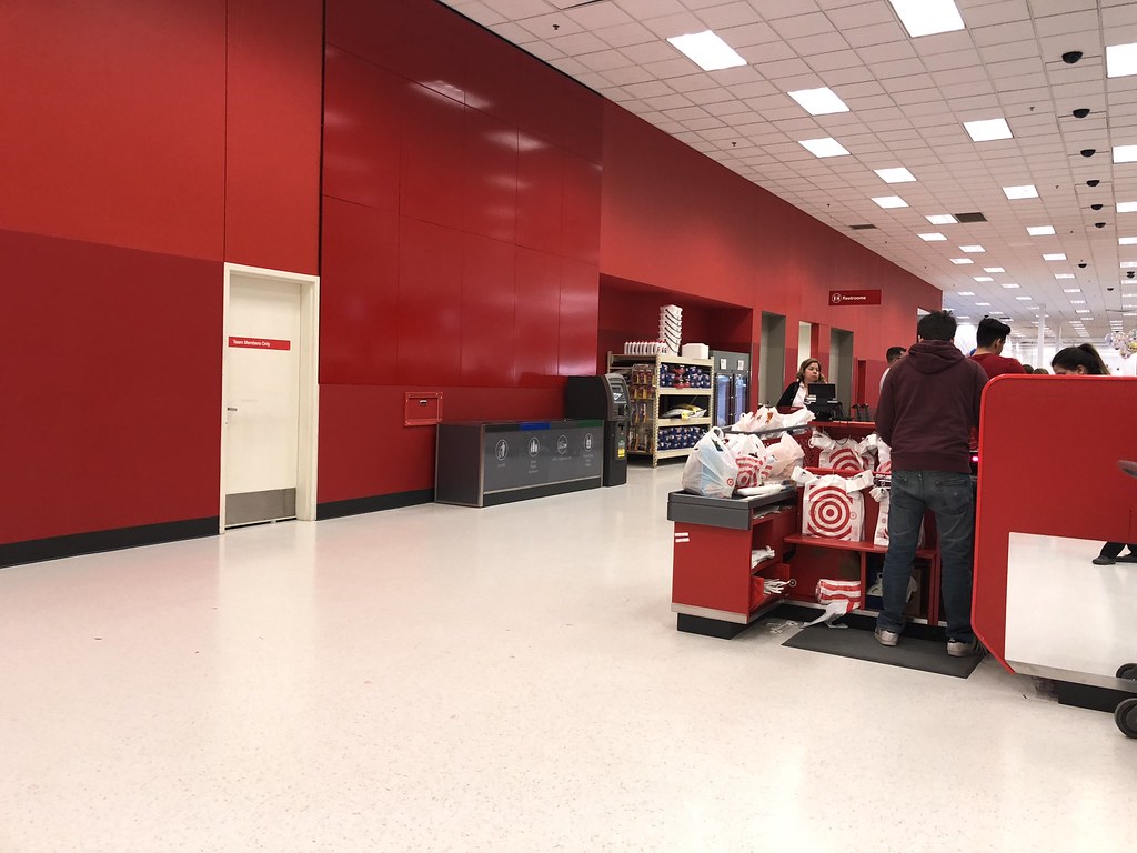 Super Target Urbandale (Des Moines), Iowa Nathan Bush Flickr