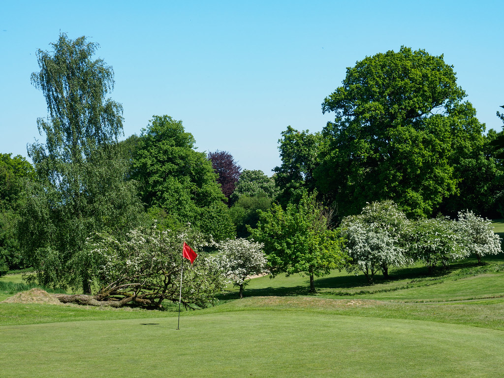 Farnham Park Golf CourseE5150345 OLYMPUS DIGITAL CAMERA Flickr