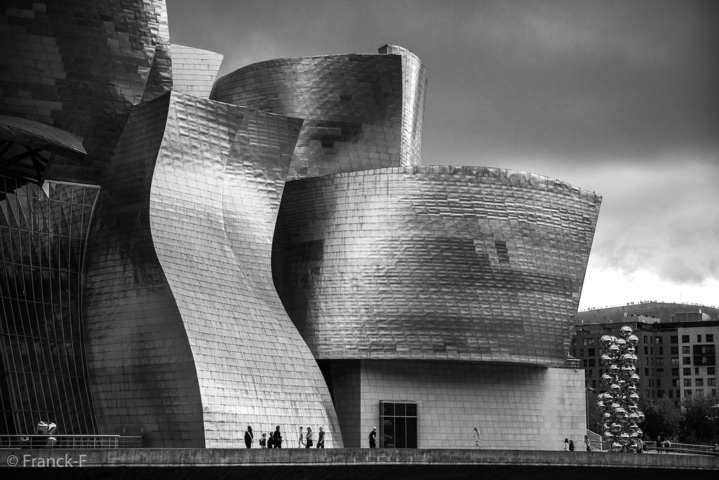 Bilbao El Museo Guggenheim Bilbao Guggenheim Museum Bil Flickr