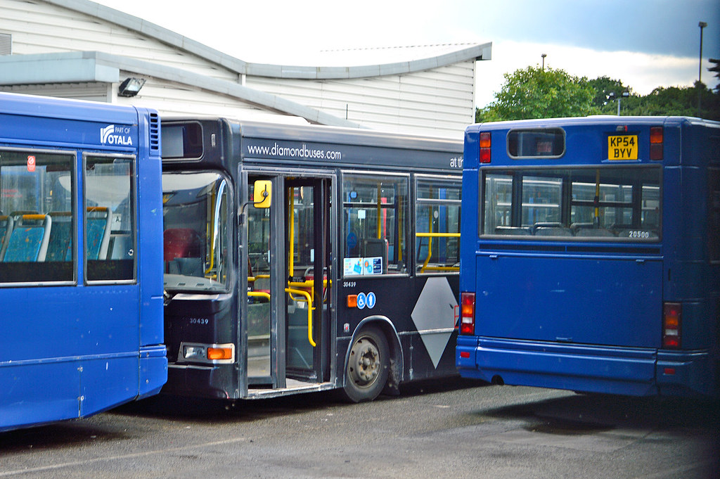 Diamond 30439 Kidderminster garage ee16svt Flickr