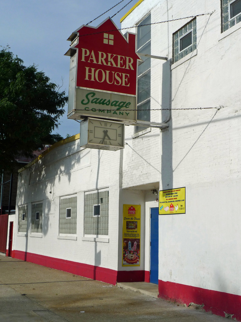 Chicken Parker House Sausage Tabitomo