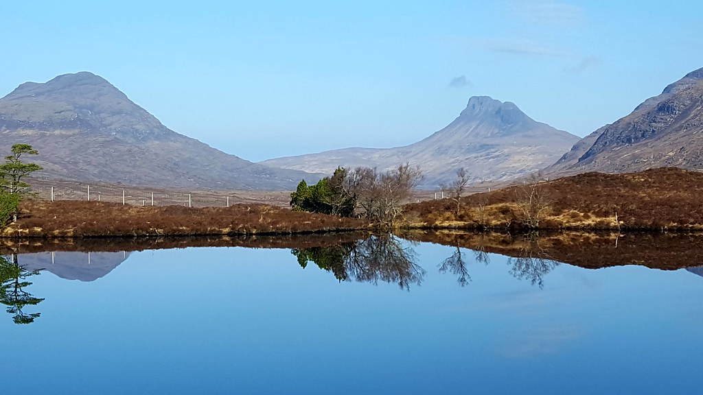 LR Cul Beag and Stac Pollaidh From UllapoolLedmore road … Flickr