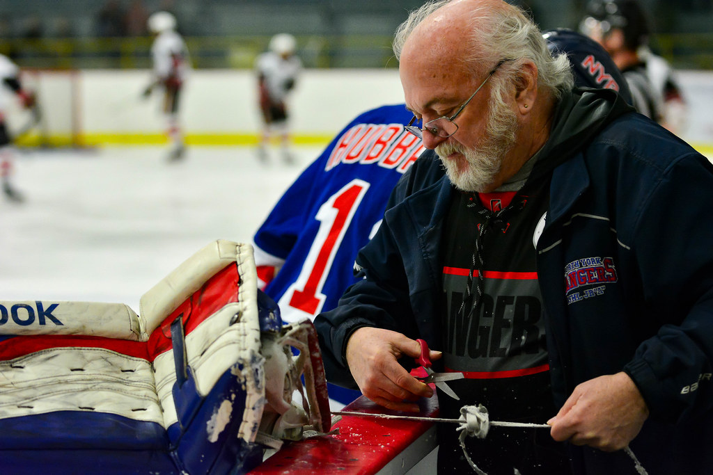 WM1P (57) NORTH YORK, ONT. North York Rangers equipment … Flickr