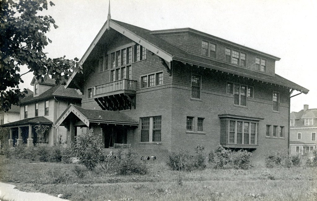 Alpha Xi Delta University of Illinois Postcard collection,… Flickr