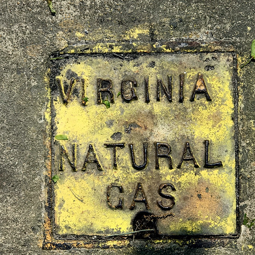 Virginia Natural Gas Natural Gas utility cover, painted ye… Flickr