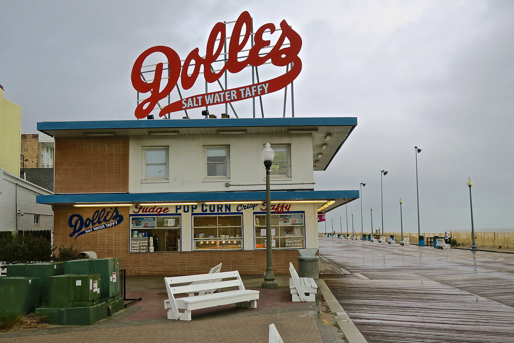 Dolles Salt Water Taffy, Rehoboth Beach, DE Dolle's Candyl… Flickr