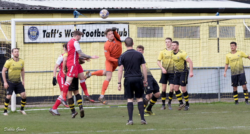 Taffs Well FC 0 Britton Ferry FC Welsh League Division 1… Flickr