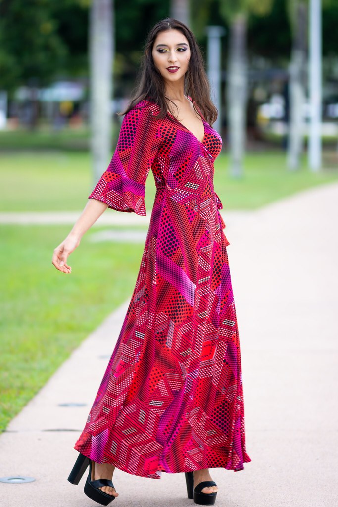 Empress Wrapsody Dress with Sleeves in Red Dragon Dance an… Flickr