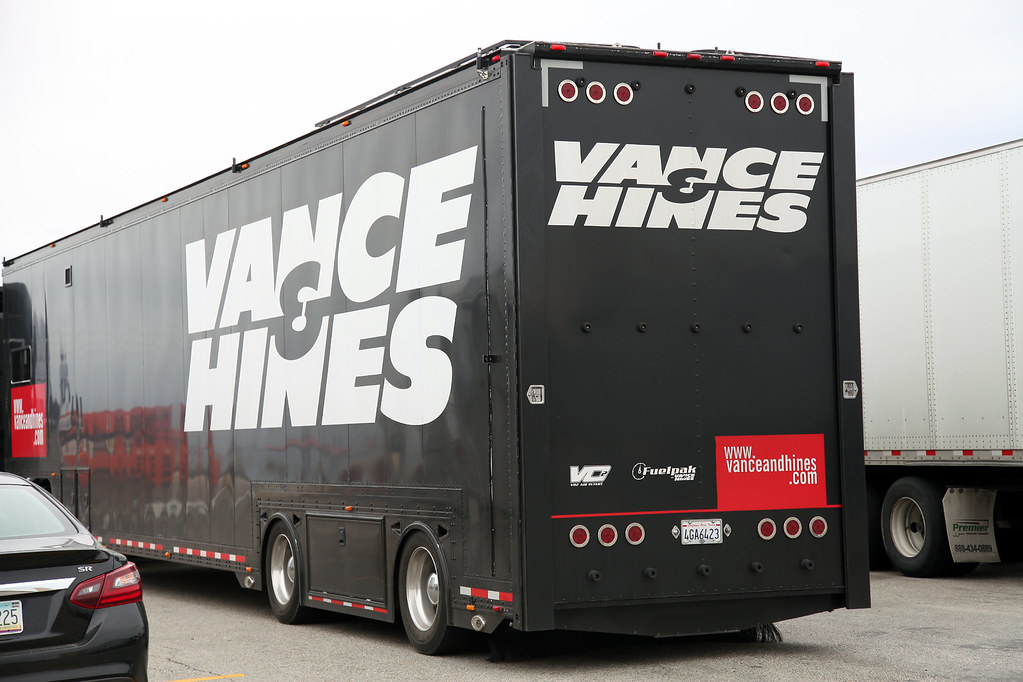Vance & Hines So I'm sitting in my truck at the Pilot trav… Flickr