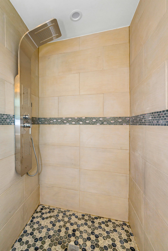 DSC_5494 52 Girard Ave, Somerset Stephen Harris Flickr