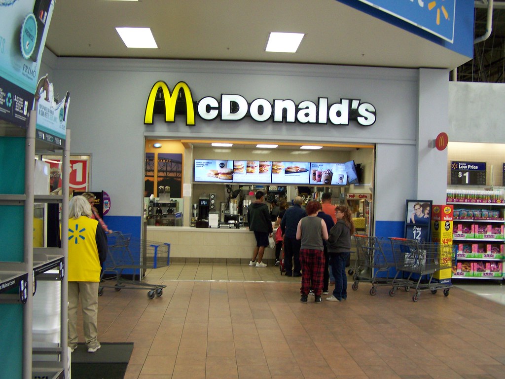 100_3899 250 South Avenue B,Yuma,Arizona Wal*Mart ncokecan Flickr