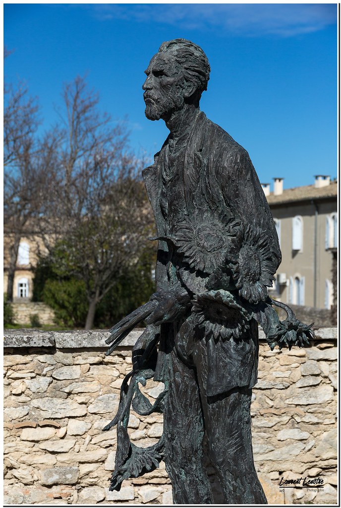 St Rémy de Provence 17 Statue de Vincent Van Gogh à SAINT… Flickr