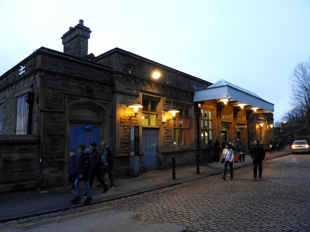 Lancaster Railway Station Station Road, Lancaster. Designe… Flickr