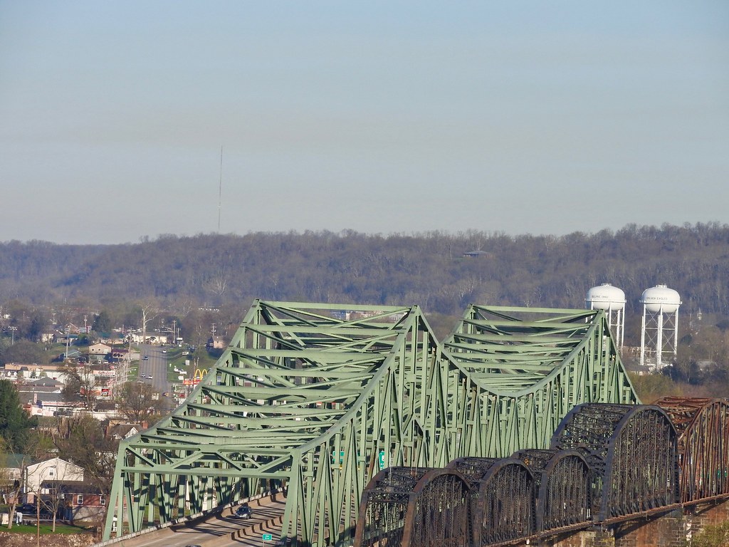 Quincy Hill Park View from Quincy Hill Park in Parkersburg… Flickr