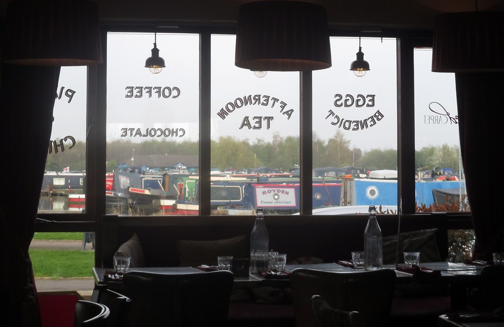 Red Carpet Cinema & Cafe Bar, Barton Marina, Barton under … Flickr