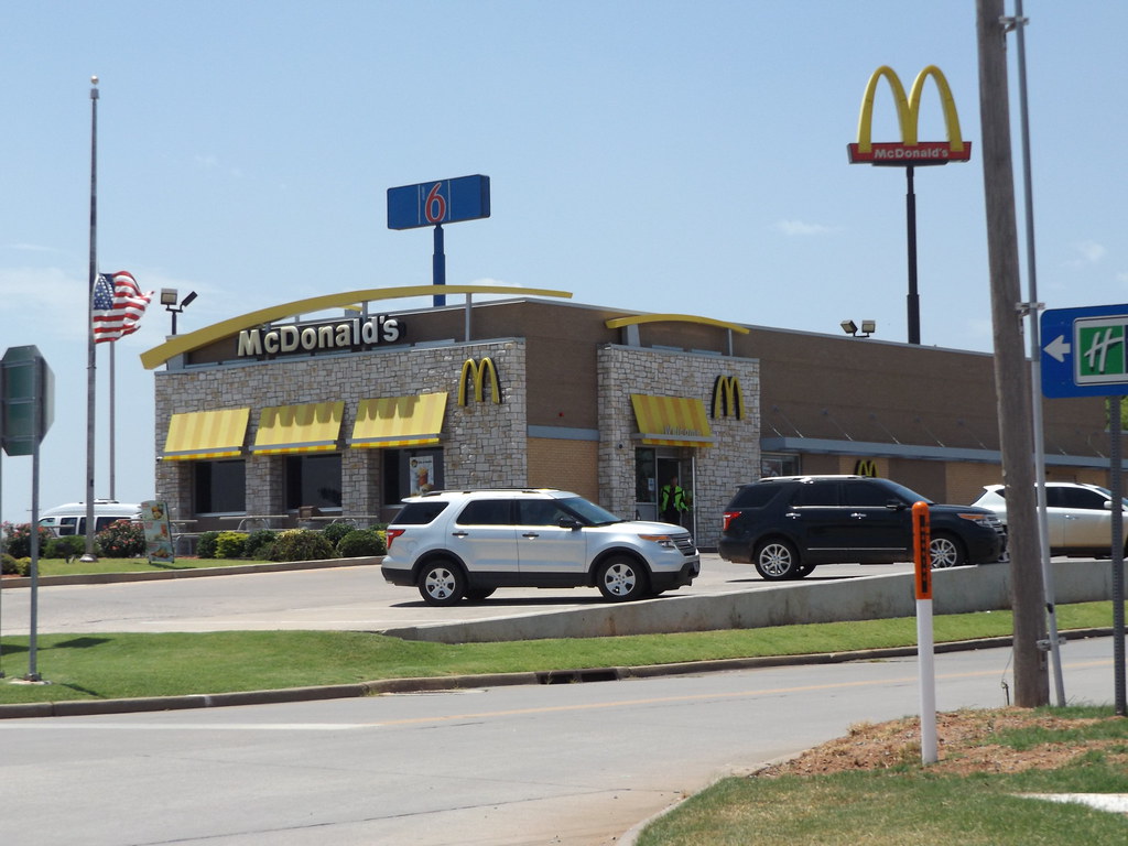 McDonald's 7270 Clinton, OK McDonald's 7270 2301 Red Whe… Flickr