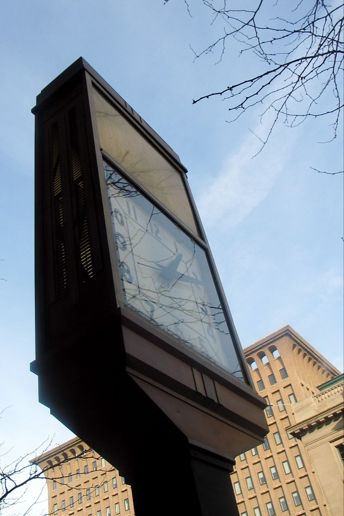 Spokane Clock, Incorrect Time This clock never has the rig… Flickr