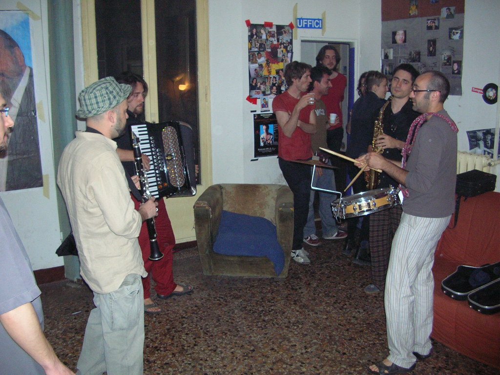orchestra l'orchestra suona nel salotto logic casa Flickr