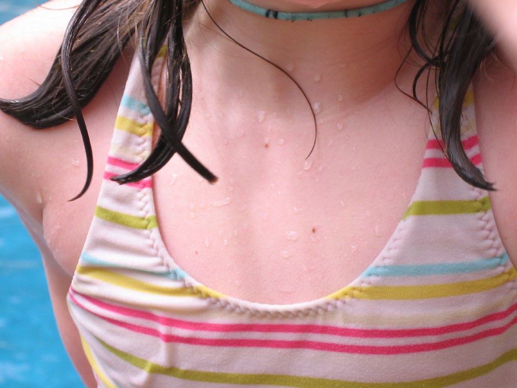 wet chest | Sue Spolan | Flickr