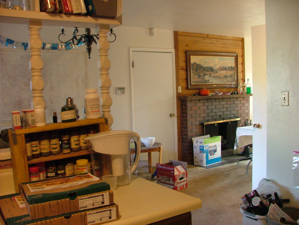 Kitchen into dining room/den This is a pic of the den area… Flickr