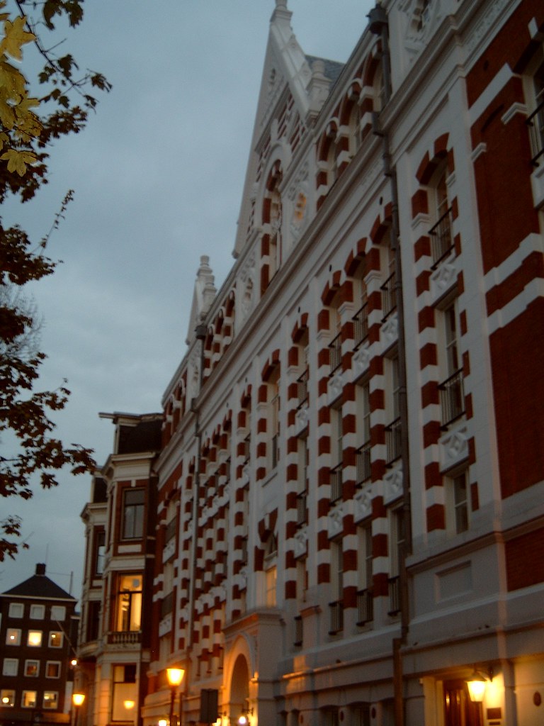 Vossiusstraat Apartmentbuilding near Vondelpark, Amsterdam… Flickr