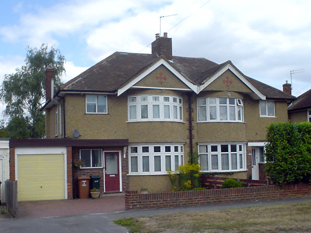 Semidetached Croxley A very typical Croxley Green semide… Flickr