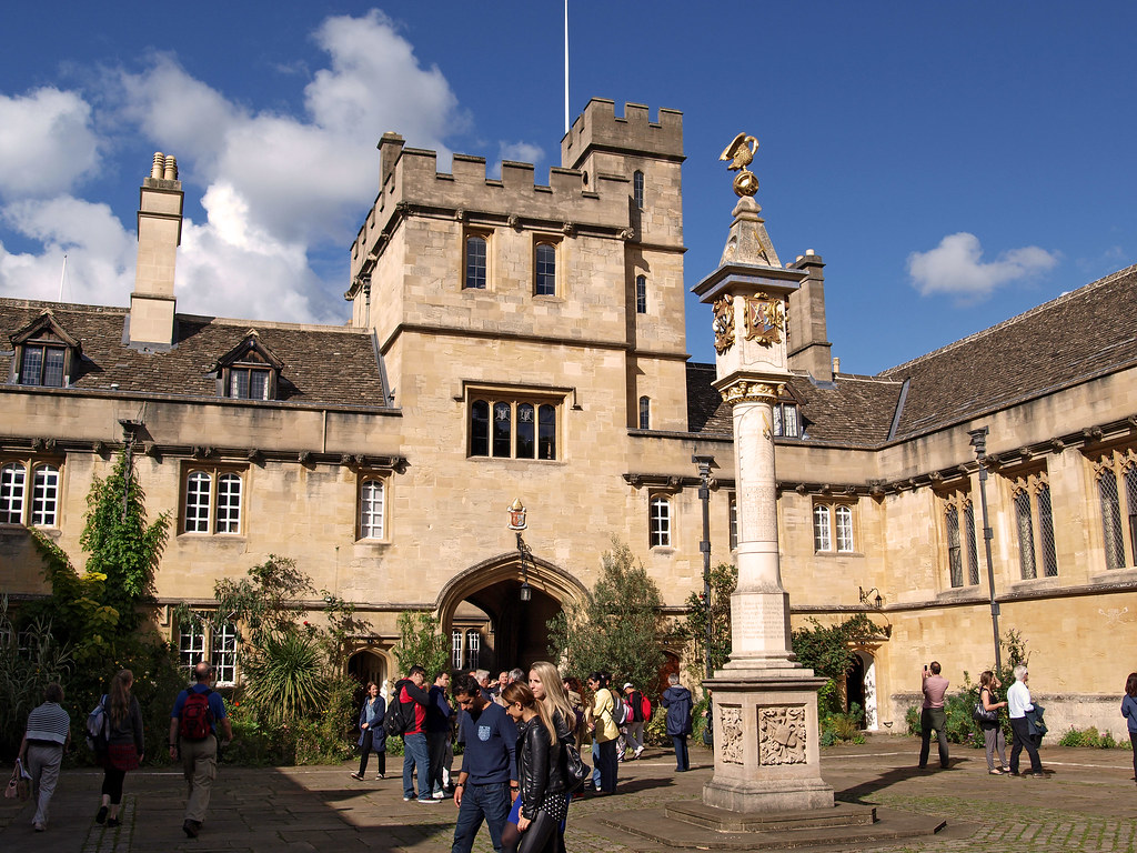 The charming 16th century front quad of Corpus Christi Col… Flickr