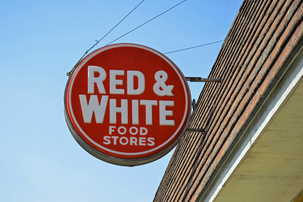 Illinois, Fairfield, Red & White Food Stores The Red & Whi… Flickr