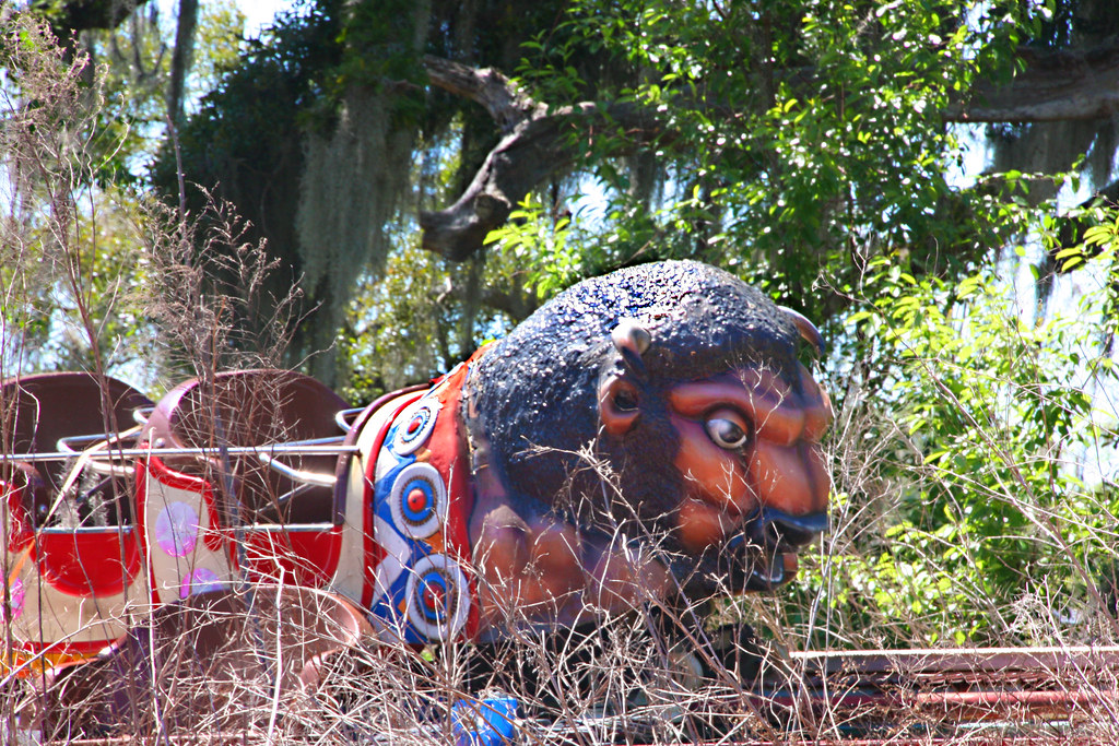 Parts of a Kiddie Roller Coaster, Kirby Family Farm, Willi… Flickr