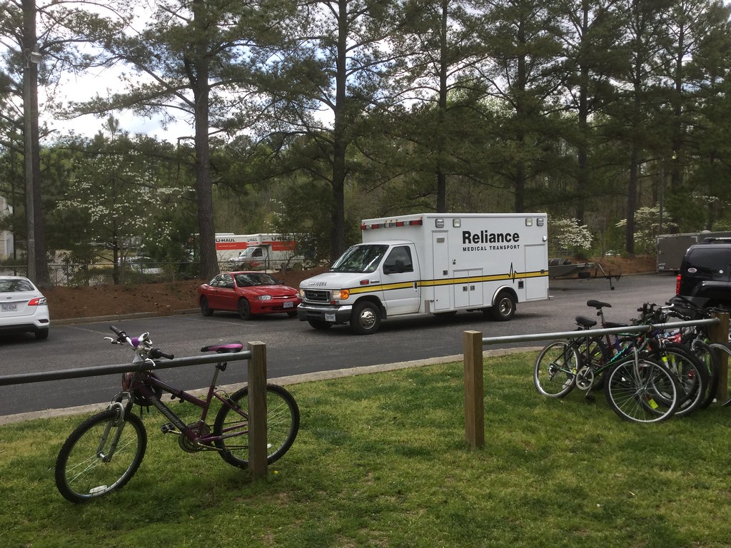 Reliance Medical Transport LSW2020 Flickr