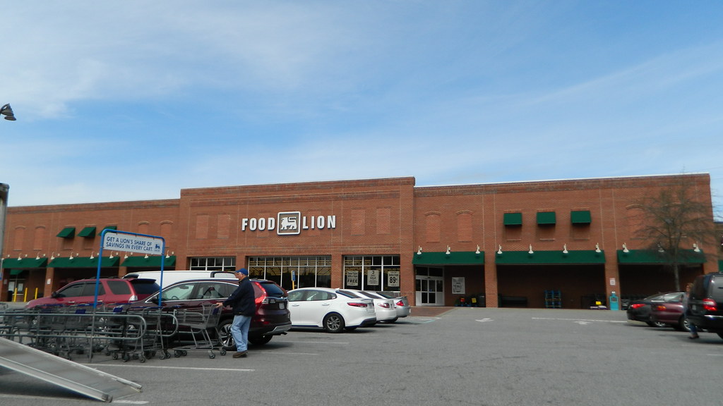 Food Lion Food Lion 2562 (38,000 square feet) 13478 Carro… Flickr
