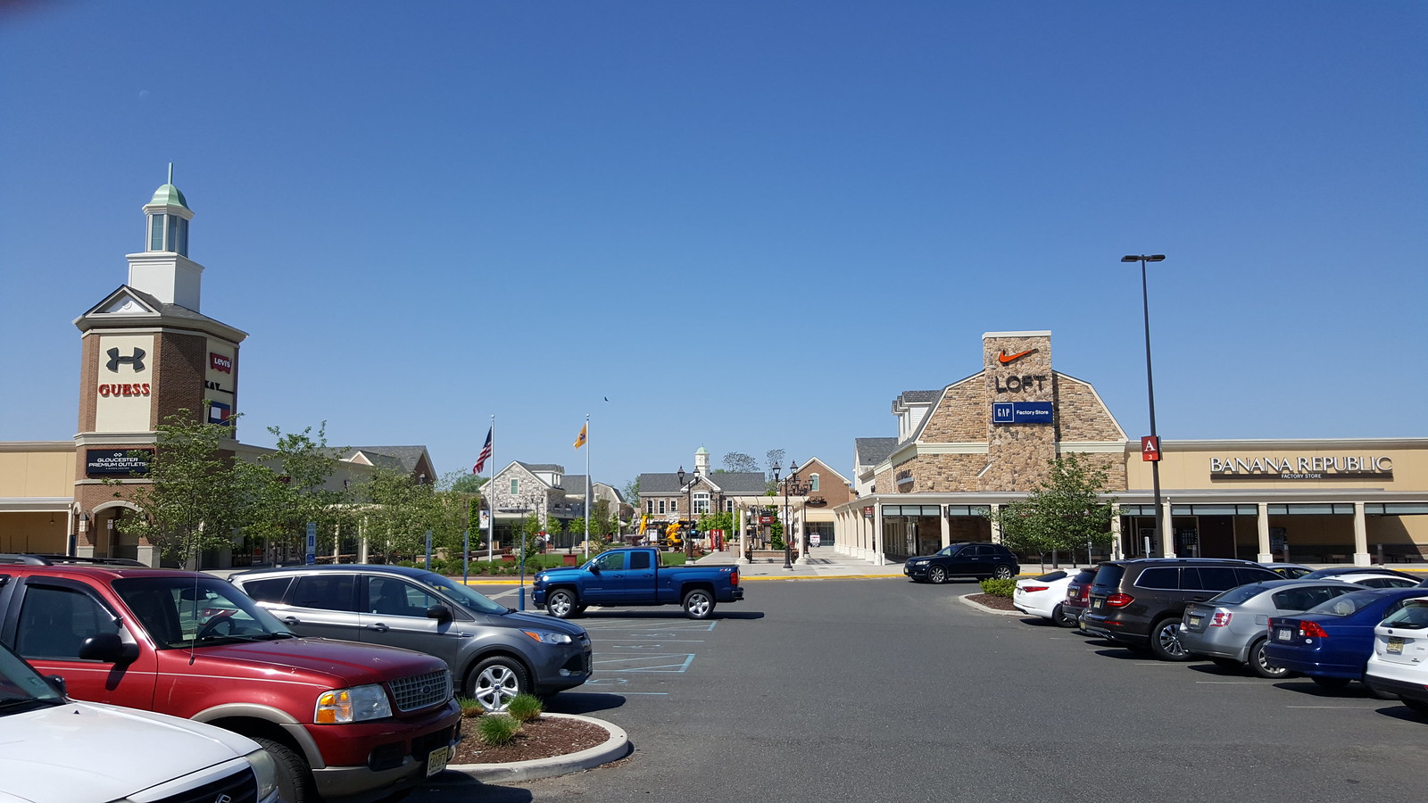 20180508 Gloucester Premium Outlets Flickr