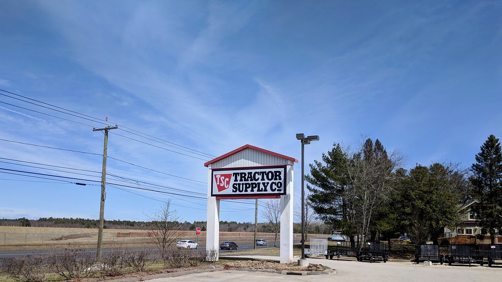 Tractor Supply Co. (North Windham, Connecticut) JJBers Flickr