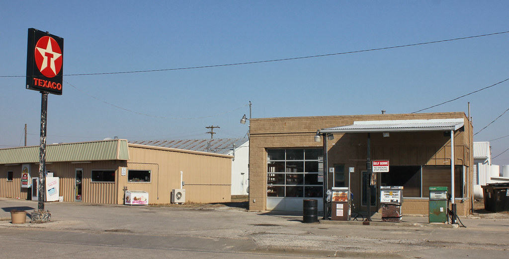 Texaco Station Effingham, KS Tom McLaughlin Flickr