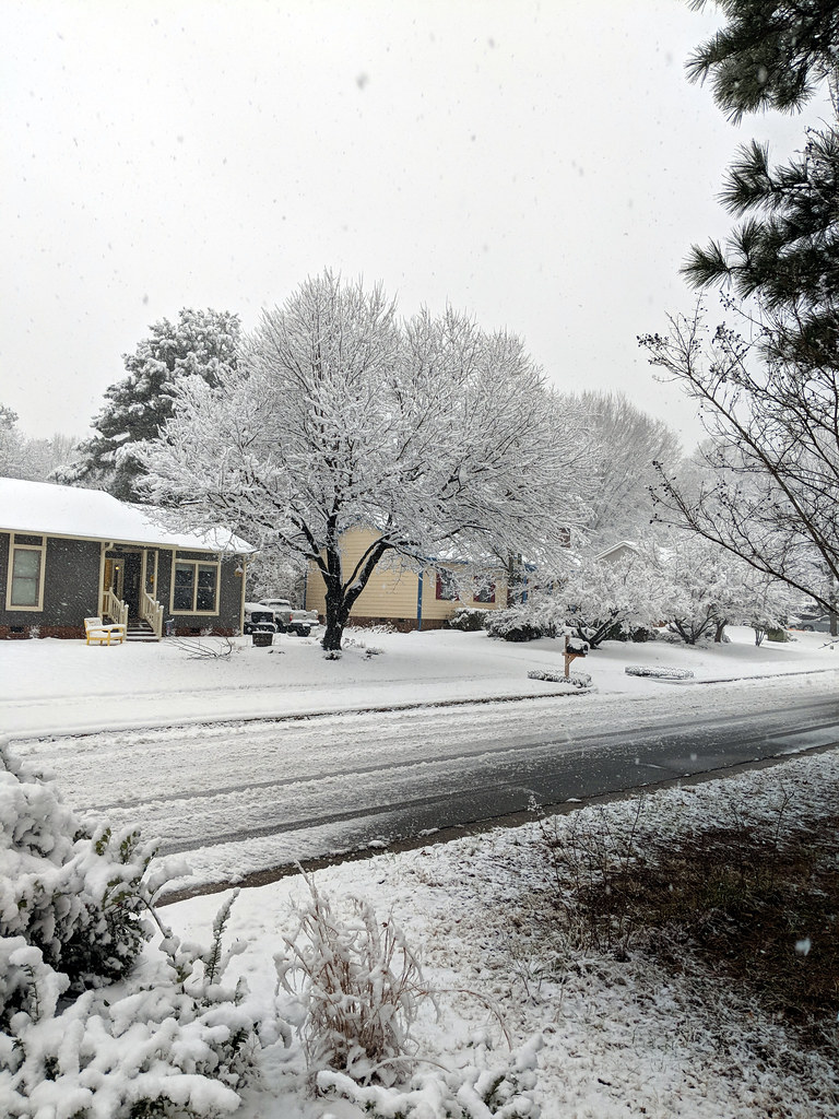 House Street Snow Cary NC 152234 MakerL,Date2017813,Ve… Flickr
